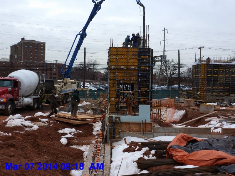 Pouring concrete at Shaft wall Elev. 5-6 Facing South -2 (800x600)